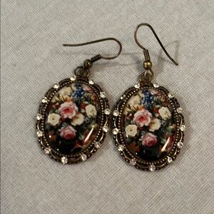 Floral Vintage Earrings with Gold Accents